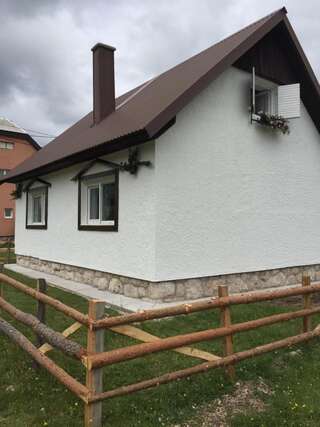 Дома для отпуска Macondo House Жабляк Дом с 3 спальнями-1